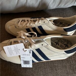 Adidas Cream and Blue Sneakers with Suede Finish